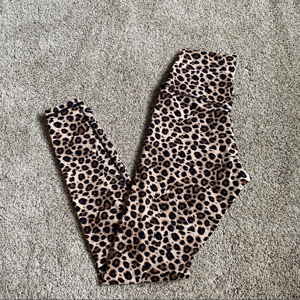 Colorfulkoala Cheetah Leggings
